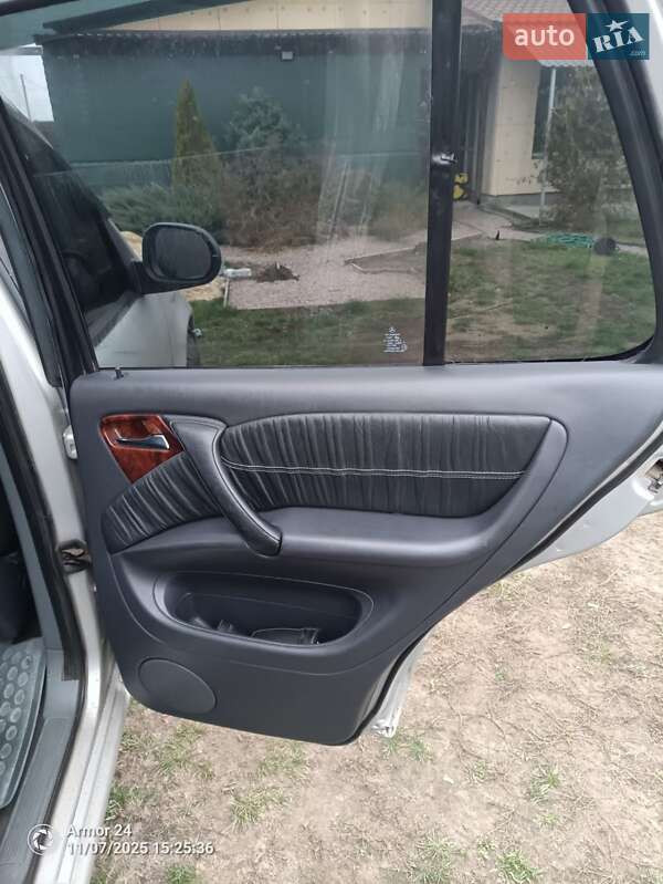 Внедорожник / Кроссовер Mercedes-Benz M-Class 1998 в Киеве