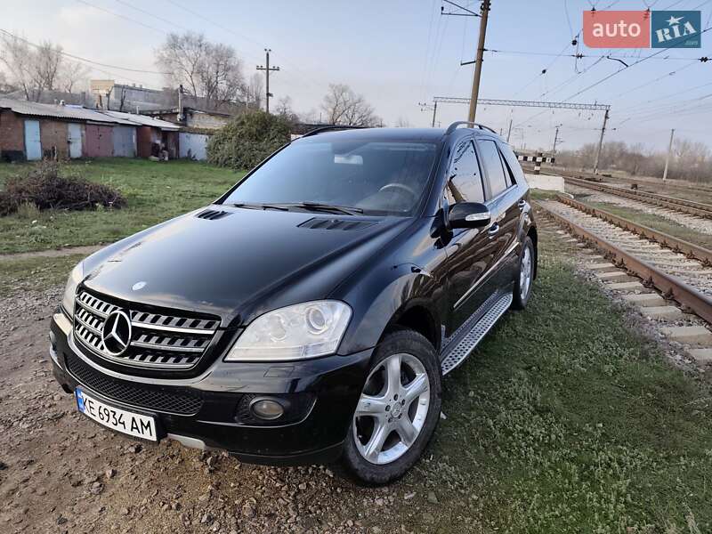 Внедорожник / Кроссовер Mercedes-Benz M-Class 2008 в Павлограде