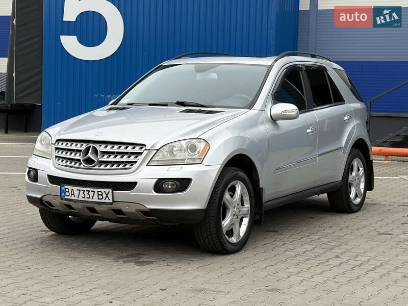 Позашляховик / Кросовер Mercedes-Benz M-Class 2008 в Рівному