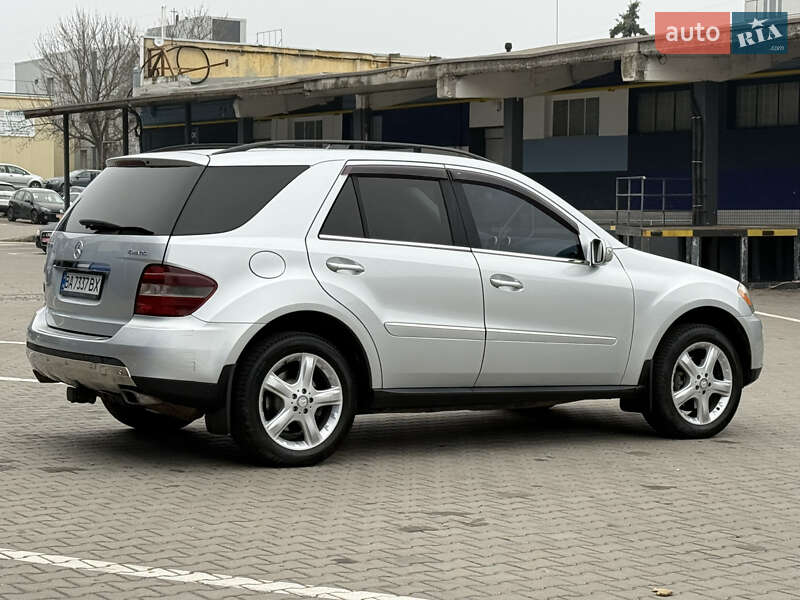 Позашляховик / Кросовер Mercedes-Benz M-Class 2008 в Рівному