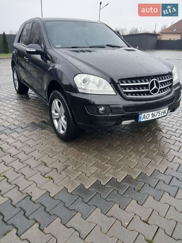 Позашляховик / Кросовер Mercedes-Benz M-Class 2006 в Білки