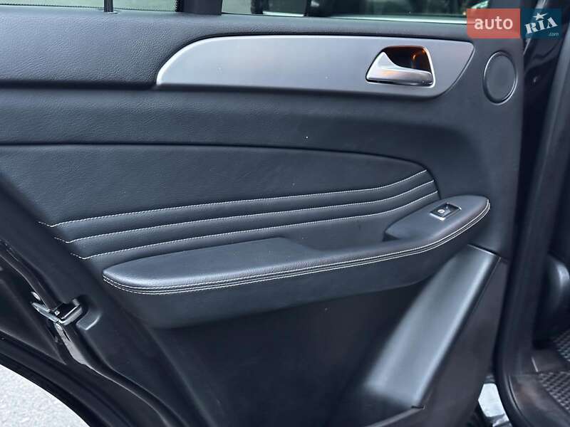 Внедорожник / Кроссовер Mercedes-Benz M-Class 2013 в Киеве