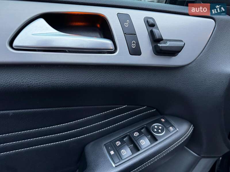 Внедорожник / Кроссовер Mercedes-Benz M-Class 2013 в Киеве