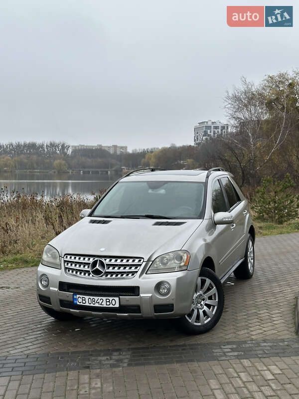 Mercedes-Benz M-Class 2006 Mercedes-Benz M-Class 2006