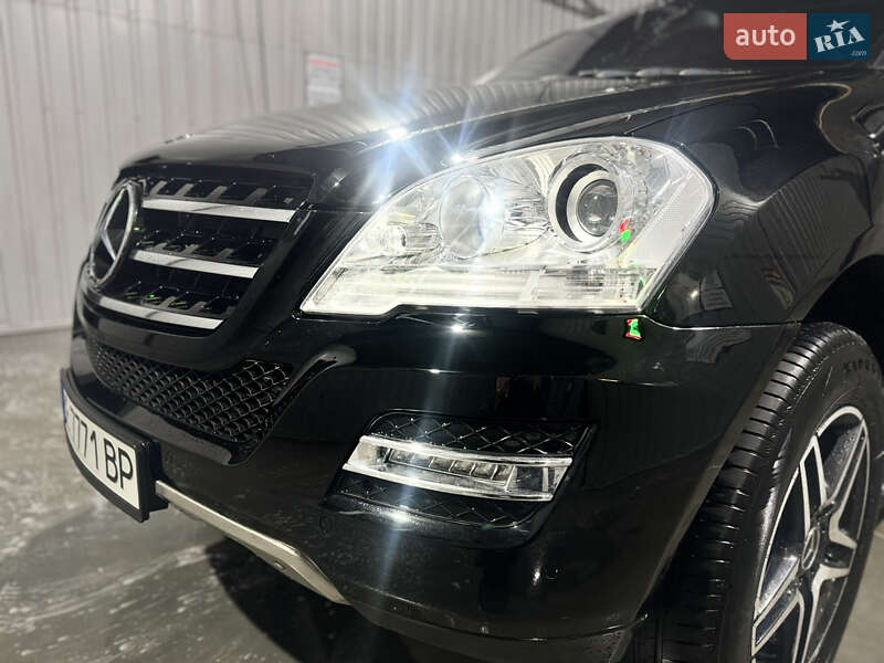 Позашляховик / Кросовер Mercedes-Benz M-Class 2008 в Бучі