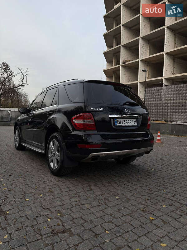 Позашляховик / Кросовер Mercedes-Benz M-Class 2008 в Одесі