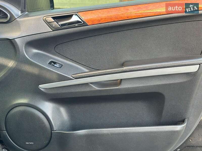 Внедорожник / Кроссовер Mercedes-Benz M-Class 2006 в Одессе