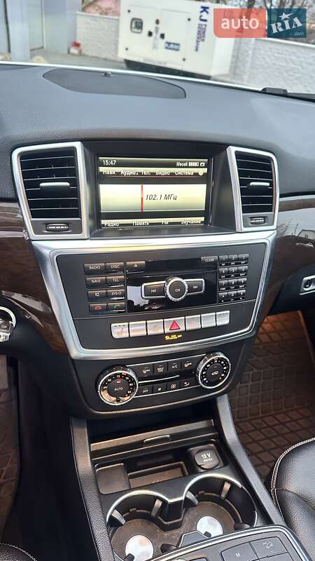 Внедорожник / Кроссовер Mercedes-Benz M-Class 2014 в Николаеве