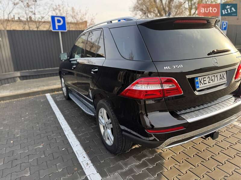 Внедорожник / Кроссовер Mercedes-Benz M-Class 2012 в Днепре