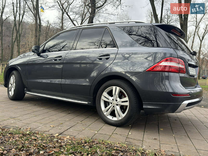 Внедорожник / Кроссовер Mercedes-Benz M-Class 2013 в Киеве