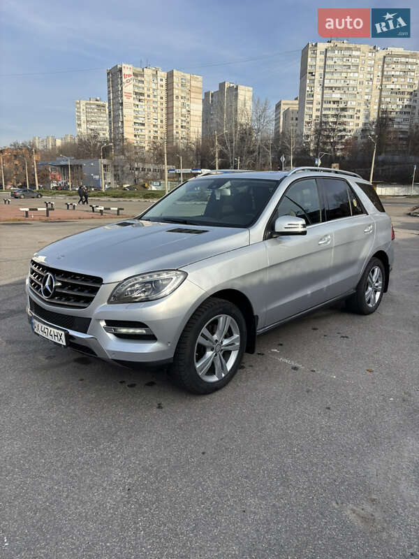 Внедорожник / Кроссовер Mercedes-Benz M-Class 2013 в Харькове