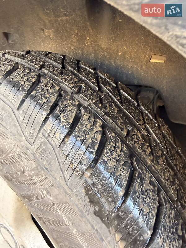 Внедорожник / Кроссовер Mercedes-Benz M-Class 2001 в Никополе