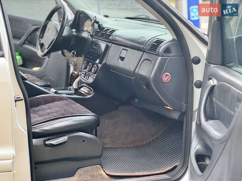 Позашляховик / Кросовер Mercedes-Benz M-Class 2001 в Рахові фото 12 Позашляховик / Кросовер Mercedes-Benz M-Class 2001 в Рахові