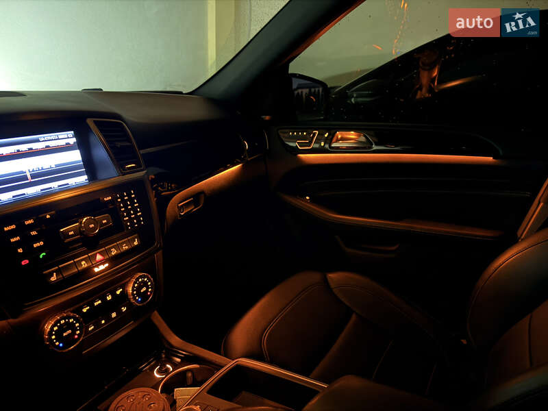 Внедорожник / Кроссовер Mercedes-Benz M-Class 2015 в Львове