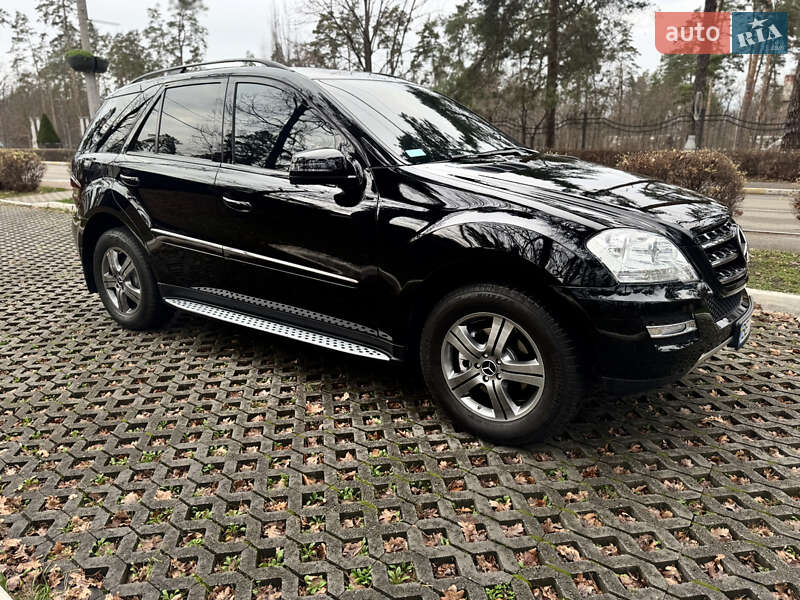 Внедорожник / Кроссовер Mercedes-Benz M-Class 2008 в Буче