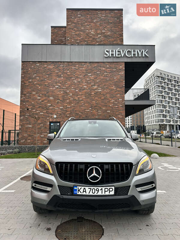 Внедорожник / Кроссовер Mercedes-Benz M-Class 2013 в Киеве