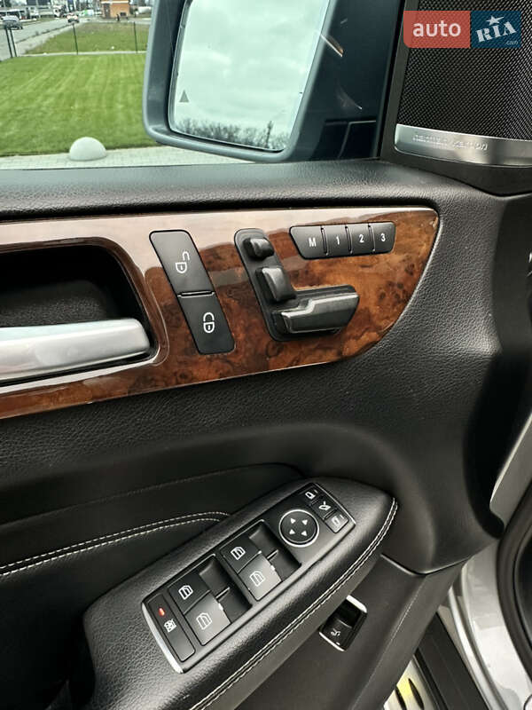 Внедорожник / Кроссовер Mercedes-Benz M-Class 2013 в Киеве