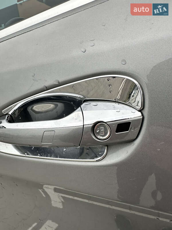 Внедорожник / Кроссовер Mercedes-Benz M-Class 2013 в Киеве