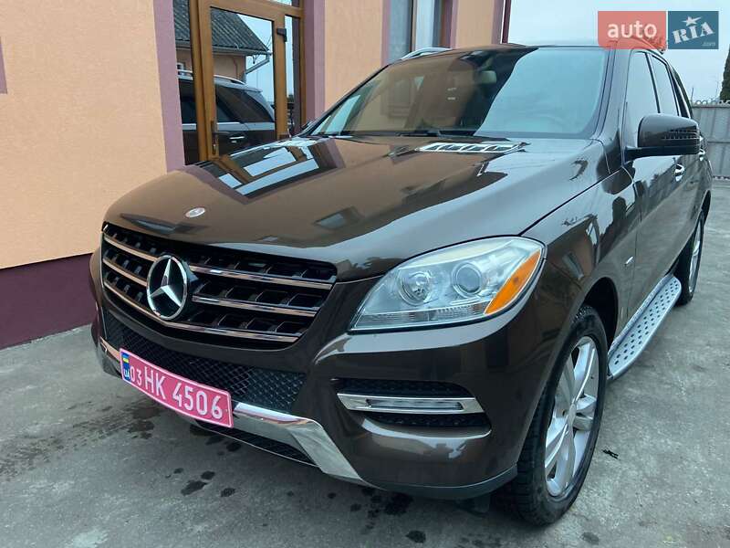 Внедорожник / Кроссовер Mercedes-Benz M-Class 2012 в Дубно