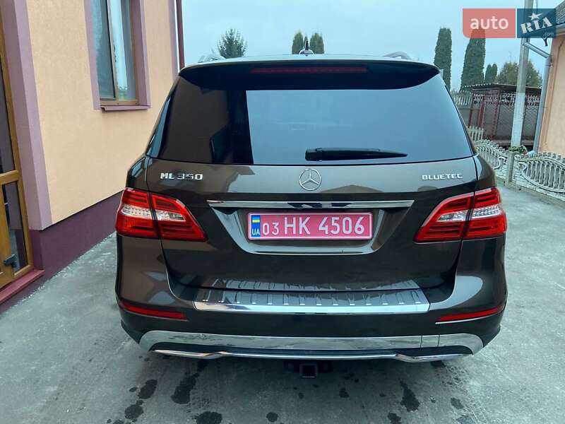 Внедорожник / Кроссовер Mercedes-Benz M-Class 2012 в Дубно