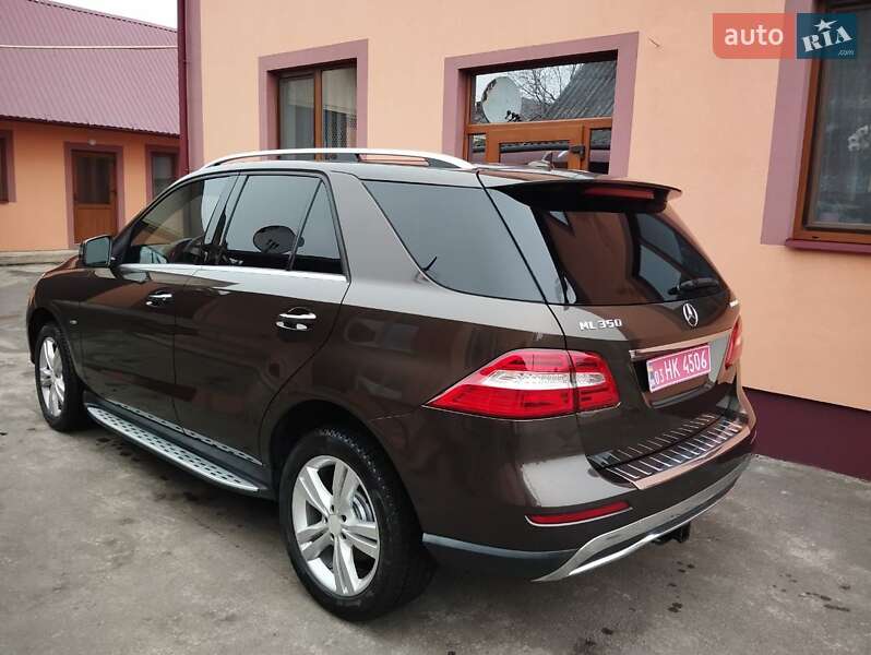 Внедорожник / Кроссовер Mercedes-Benz M-Class 2012 в Дубно