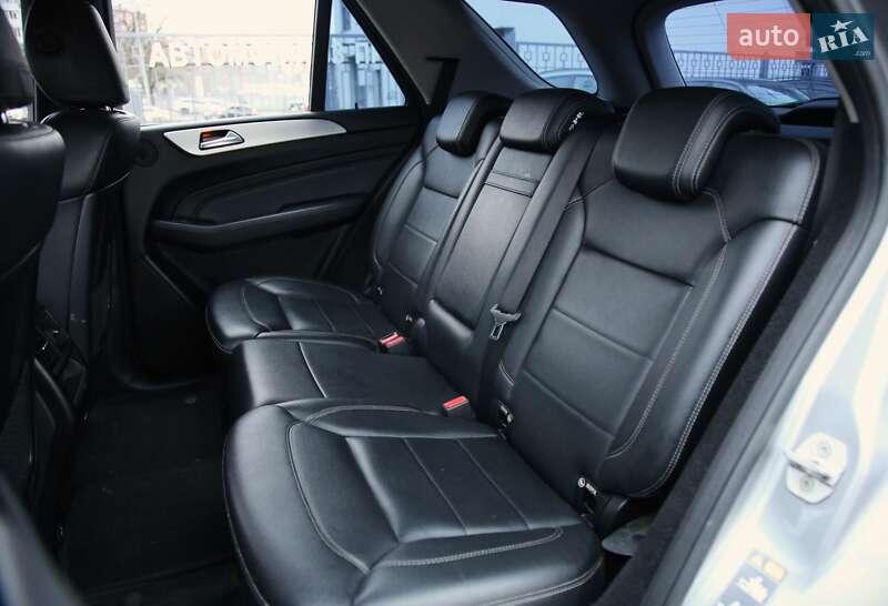 Позашляховик / Кросовер Mercedes-Benz M-Class 2012 в Харкові