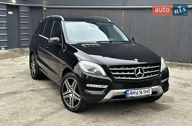 Внедорожник / Кроссовер Mercedes-Benz M-Class 2012 в Киеве