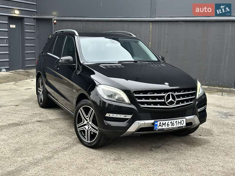 Позашляховик / Кросовер Mercedes-Benz M-Class 2012 в Києві фото 2 Позашляховик / Кросовер Mercedes-Benz M-Class 2012 в Києві