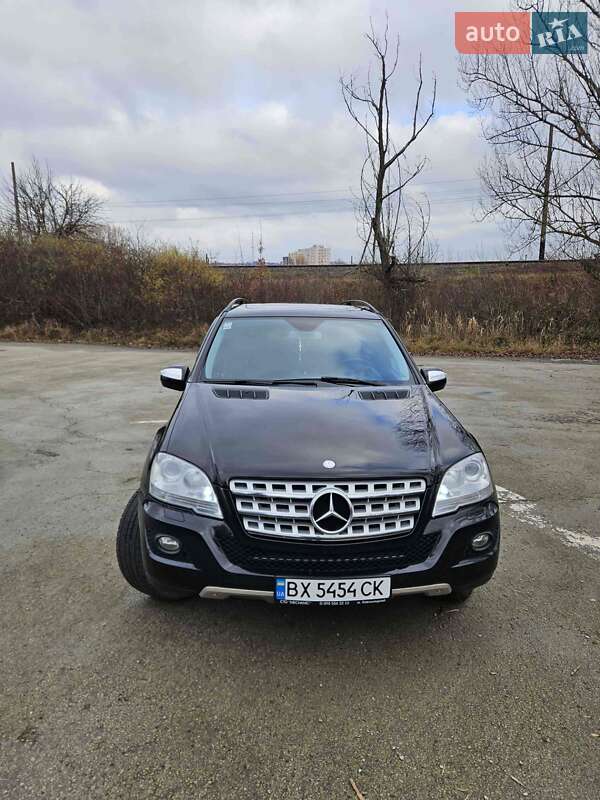 Позашляховик / Кросовер Mercedes-Benz M-Class 2009 в Хмельницькому