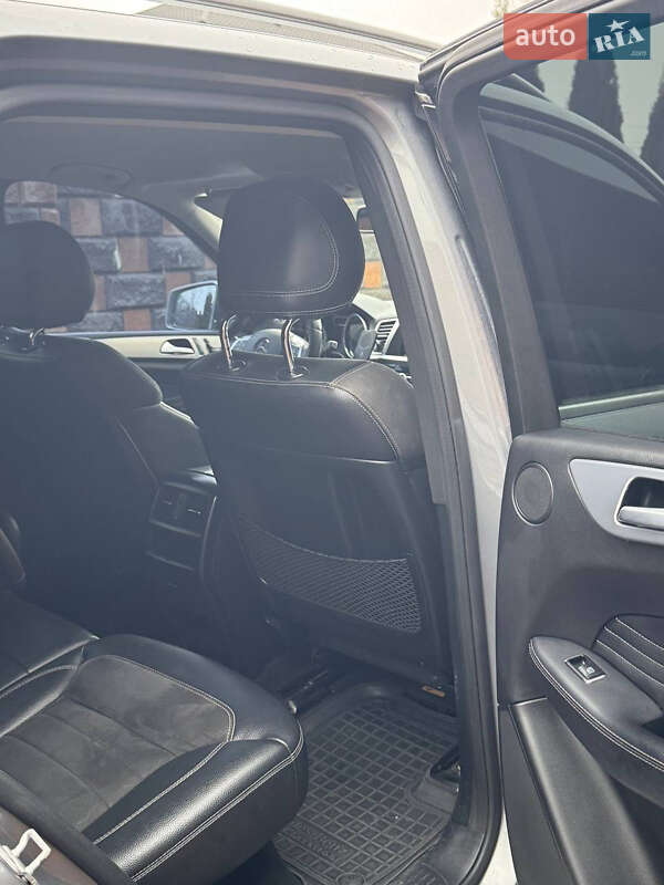 Внедорожник / Кроссовер Mercedes-Benz M-Class 2013 в Луцке фото 28 Внедорожник / Кроссовер Mercedes-Benz M-Class 2013 в Луцке