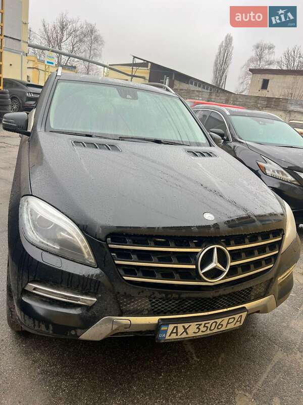 Mercedes-Benz M-Class 2013 Mercedes-Benz M-Class 2013