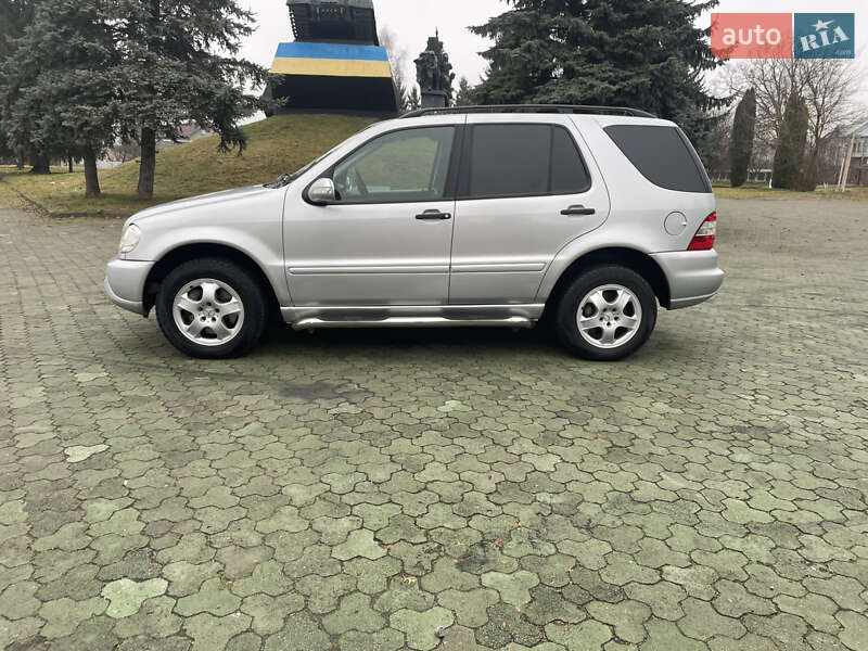 Внедорожник / Кроссовер Mercedes-Benz M-Class 2003 в Дубно