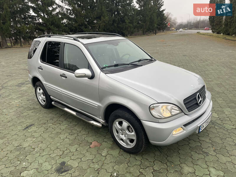 Внедорожник / Кроссовер Mercedes-Benz M-Class 2003 в Дубно