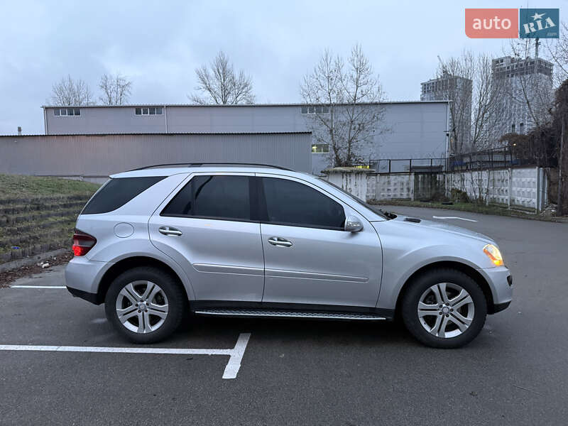 Позашляховик / Кросовер Mercedes-Benz M-Class 2008 в Києві