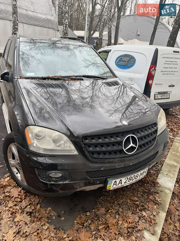 Внедорожник / Кроссовер Mercedes-Benz M-Class 2008 в Киеве
