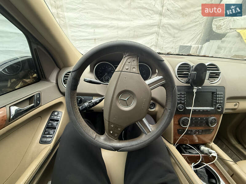 Внедорожник / Кроссовер Mercedes-Benz M-Class 2008 в Киеве