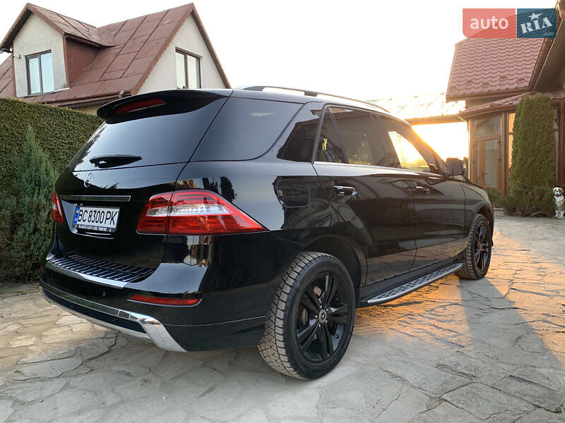 Внедорожник / Кроссовер Mercedes-Benz M-Class 2012 в Львове