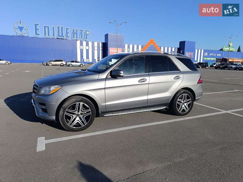 Mercedes-Benz M-Class 2015 Mercedes-Benz M-Class 2015