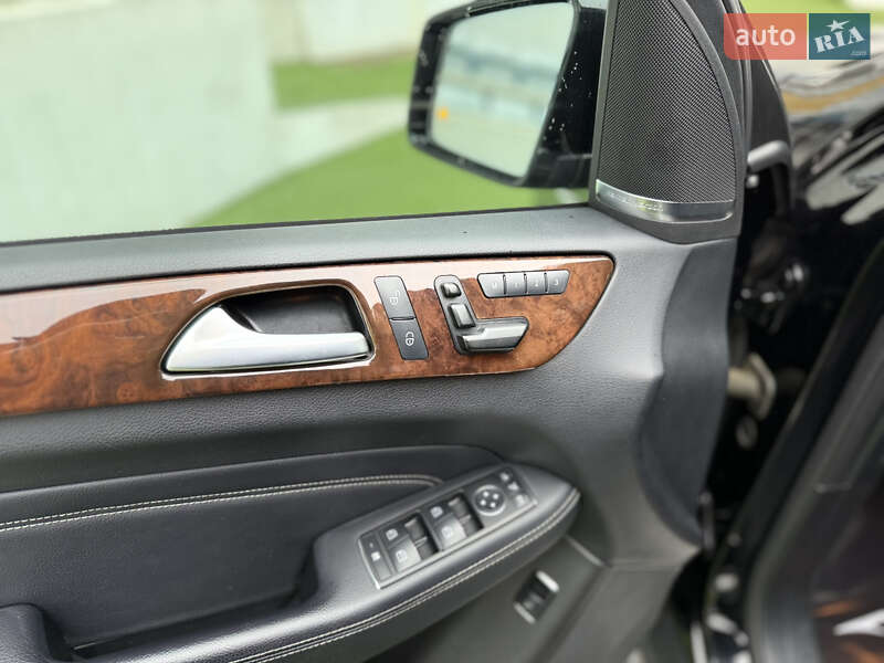 Позашляховик / Кросовер Mercedes-Benz M-Class 2012 в Одесі