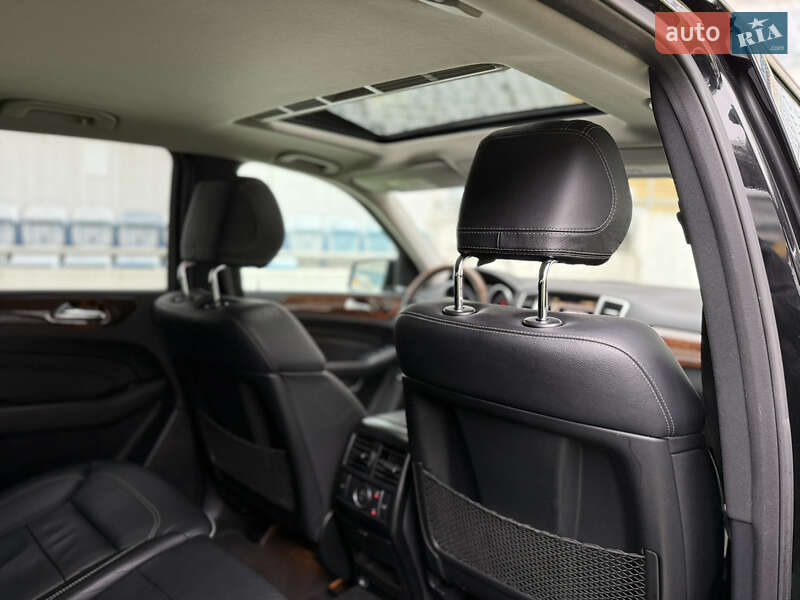 Позашляховик / Кросовер Mercedes-Benz M-Class 2012 в Одесі