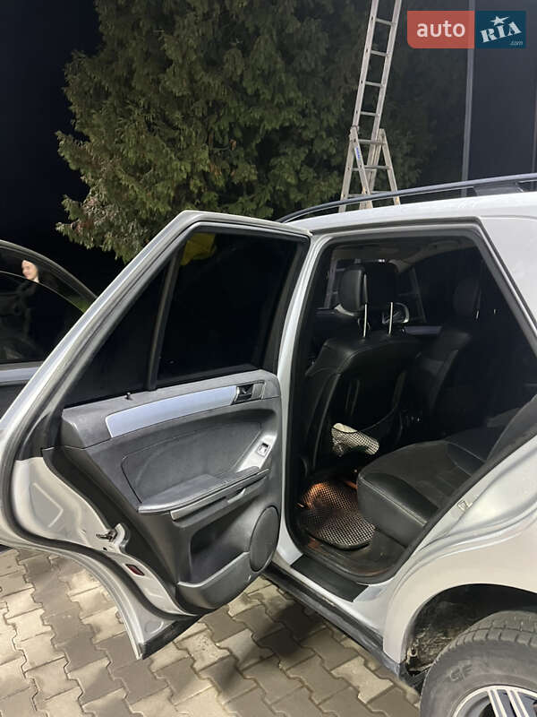 Позашляховик / Кросовер Mercedes-Benz M-Class 2006 в Дубовому