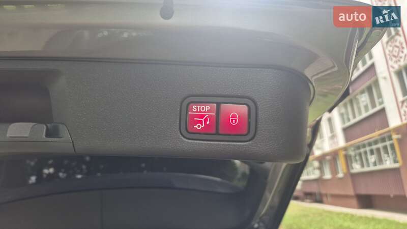 Позашляховик / Кросовер Mercedes-Benz M-Class 2015 в Полтаві фото 15 Позашляховик / Кросовер Mercedes-Benz M-Class 2015 в Полтаві