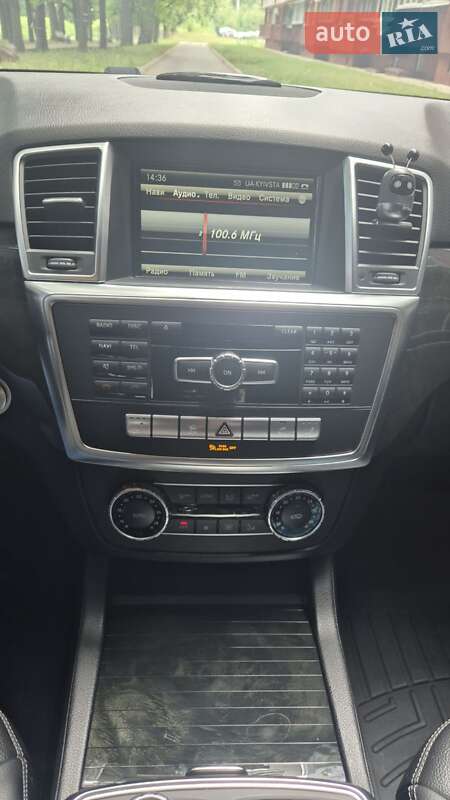 Позашляховик / Кросовер Mercedes-Benz M-Class 2015 в Полтаві фото 22 Позашляховик / Кросовер Mercedes-Benz M-Class 2015 в Полтаві