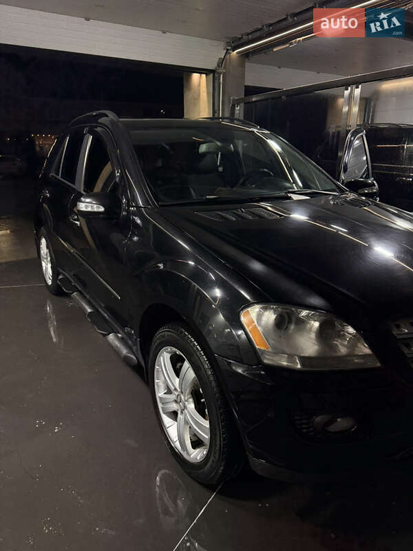 Внедорожник / Кроссовер Mercedes-Benz M-Class 2007 в Одессе