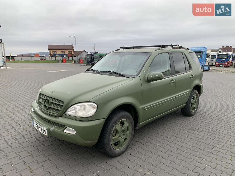 Внедорожник / Кроссовер Mercedes-Benz M-Class 2002 в Черновцах