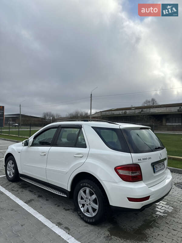 Позашляховик / Кросовер Mercedes-Benz M-Class 2011 в Вінниці фото 3 Позашляховик / Кросовер Mercedes-Benz M-Class 2011 в Вінниці