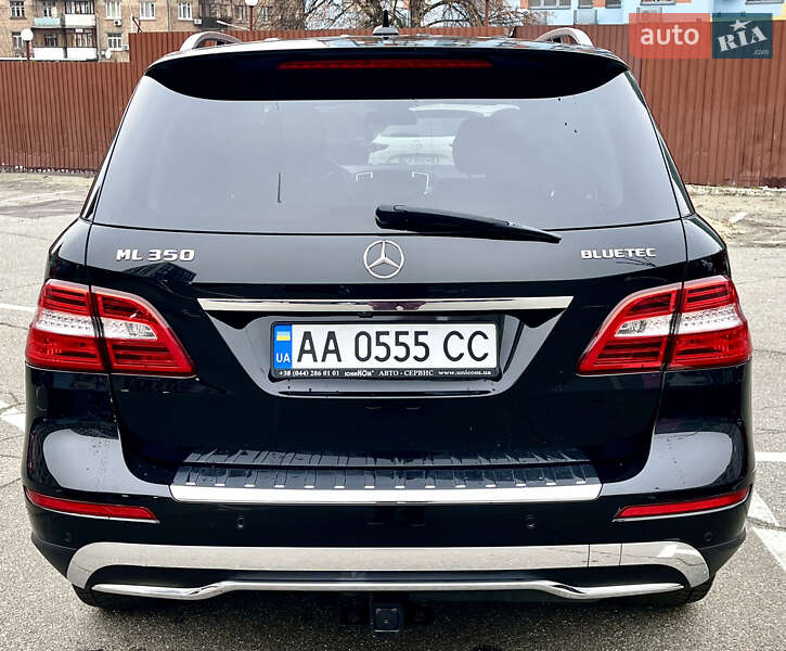 Внедорожник / Кроссовер Mercedes-Benz M-Class 2013 в Киеве