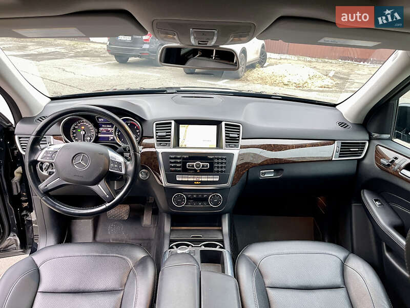Внедорожник / Кроссовер Mercedes-Benz M-Class 2013 в Киеве