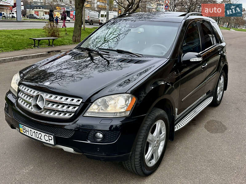 Mercedes-Benz M-Class 2008