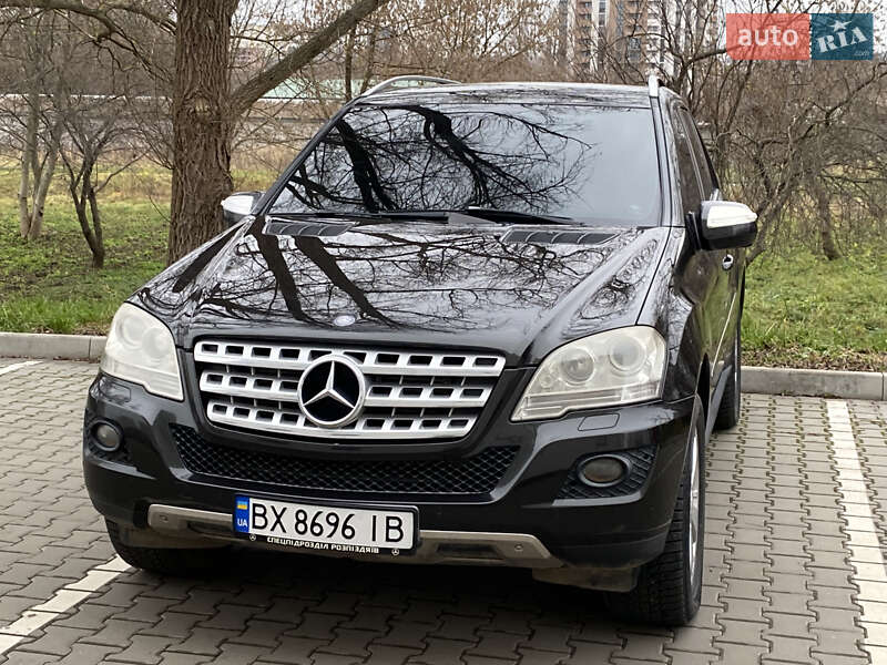 Внедорожник / Кроссовер Mercedes-Benz M-Class 2010 в Хмельницком фото 12 Внедорожник / Кроссовер Mercedes-Benz M-Class 2010 в Хмельницком